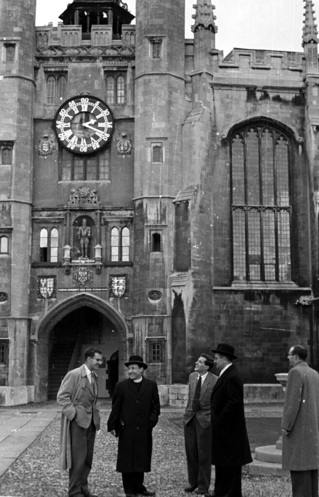 Trinity College, cambridge 12 DE OCTUBRE DE 1955