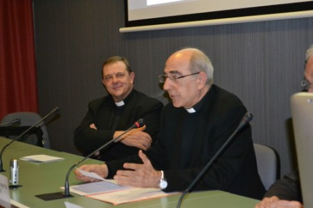 El Dr. José Carlos Martín de la Hoz en un momento de su exposición