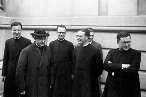 25-VI-1944, després de l'ordenació sacerdotal