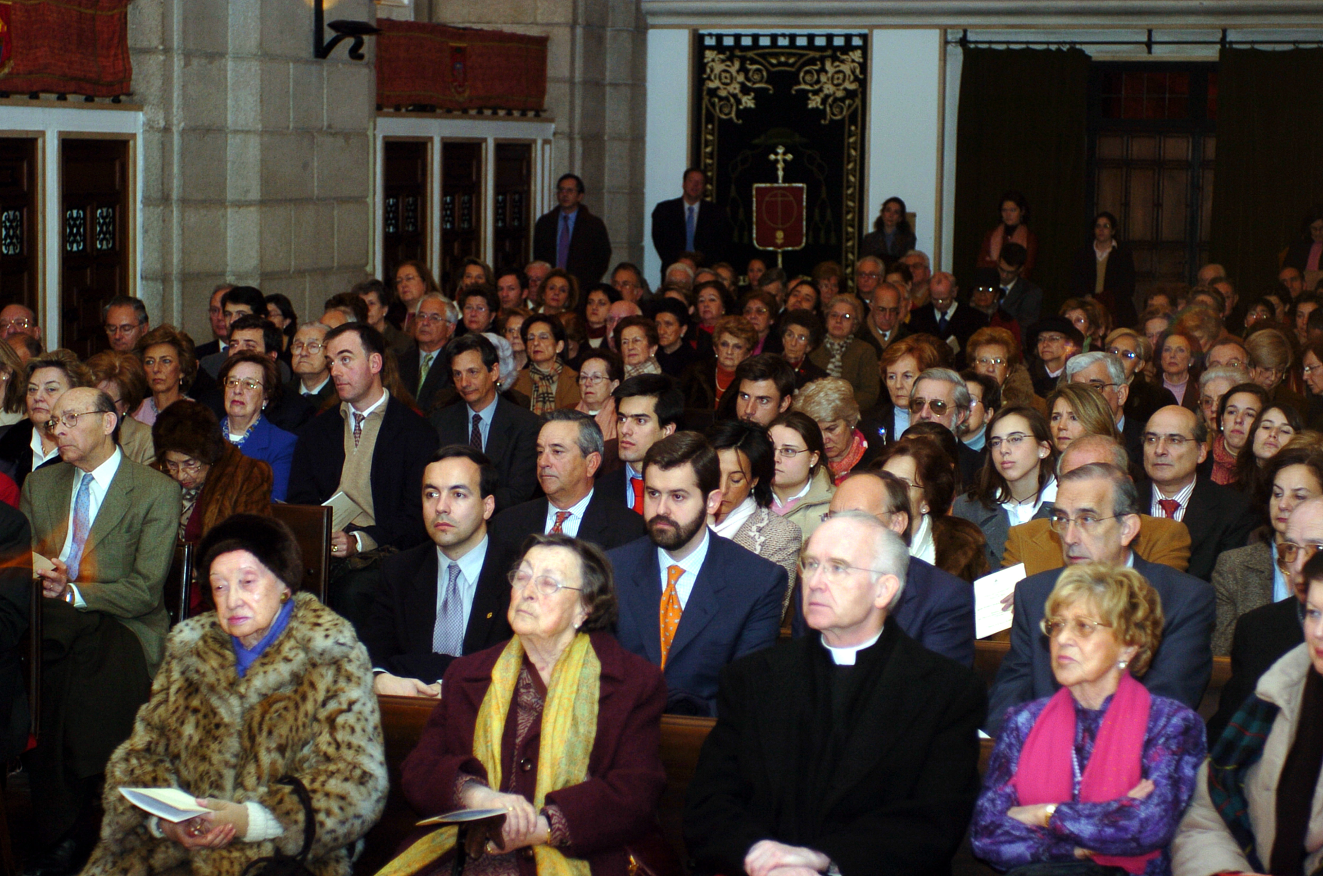 Vista parcial del público que asistió a la sesión de apertura