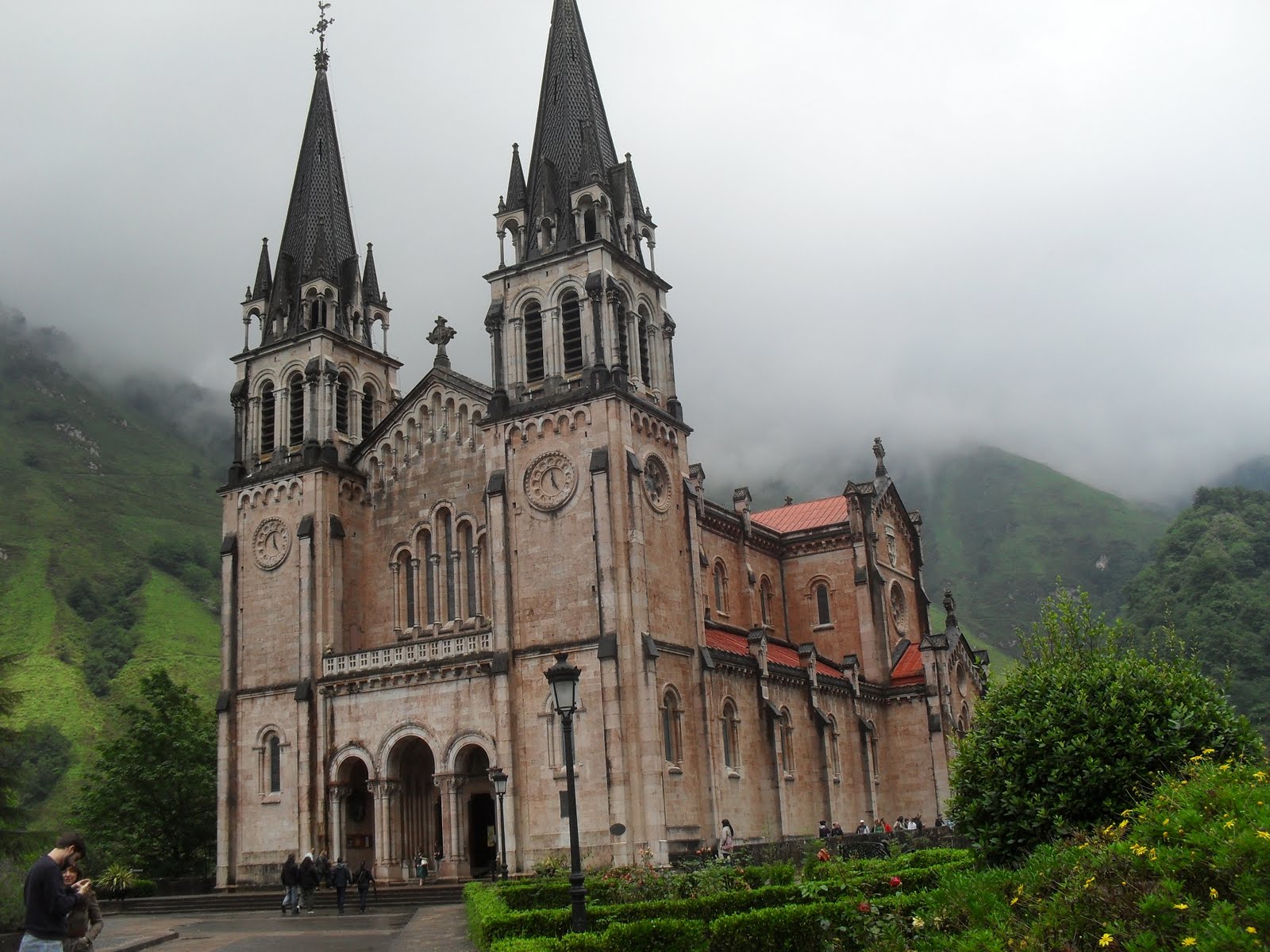 Santuario de Nuestra Señora de Covadonga