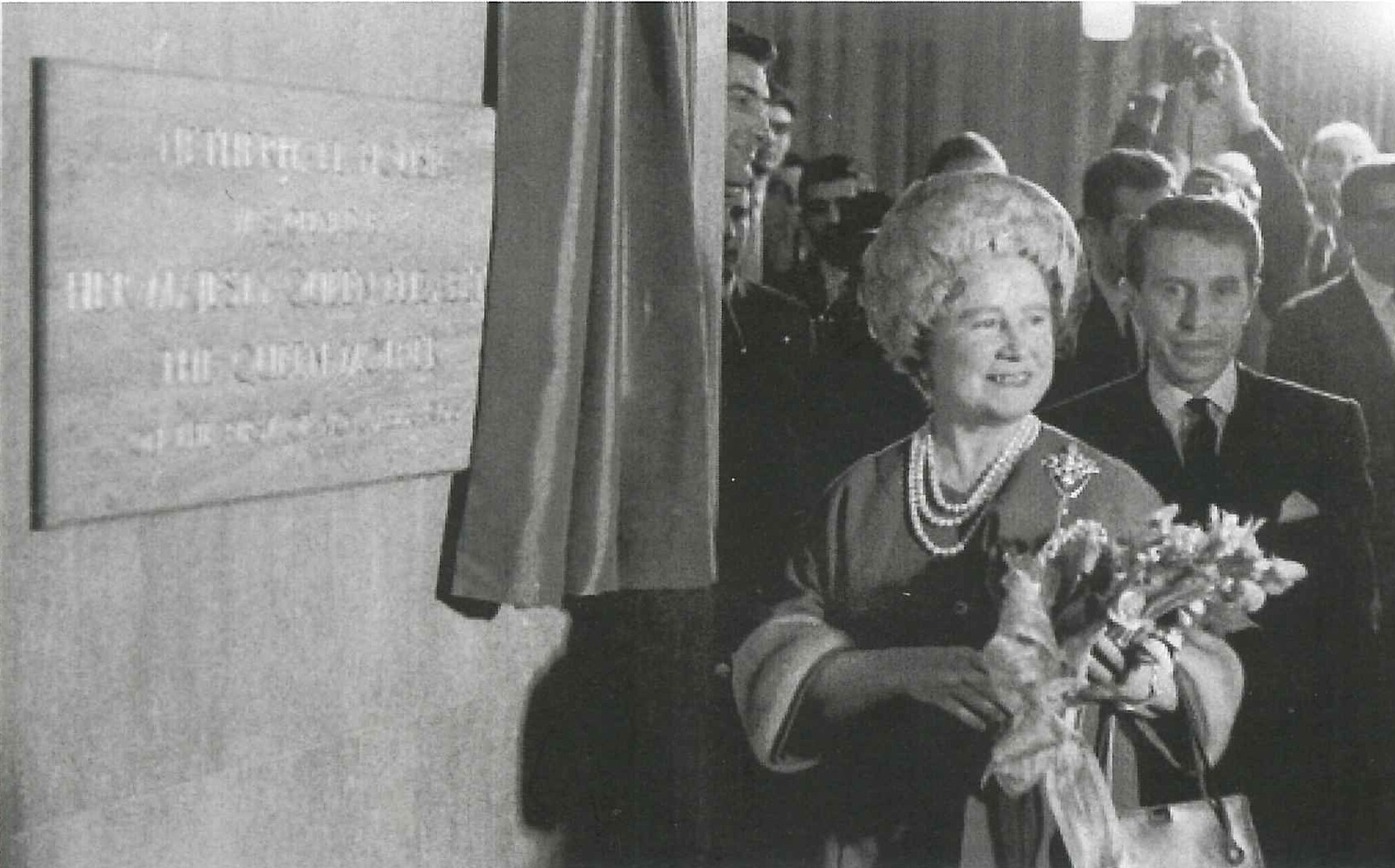 Recibe el mismo encargo, para los apostolados en Inglaterra e Irlanda